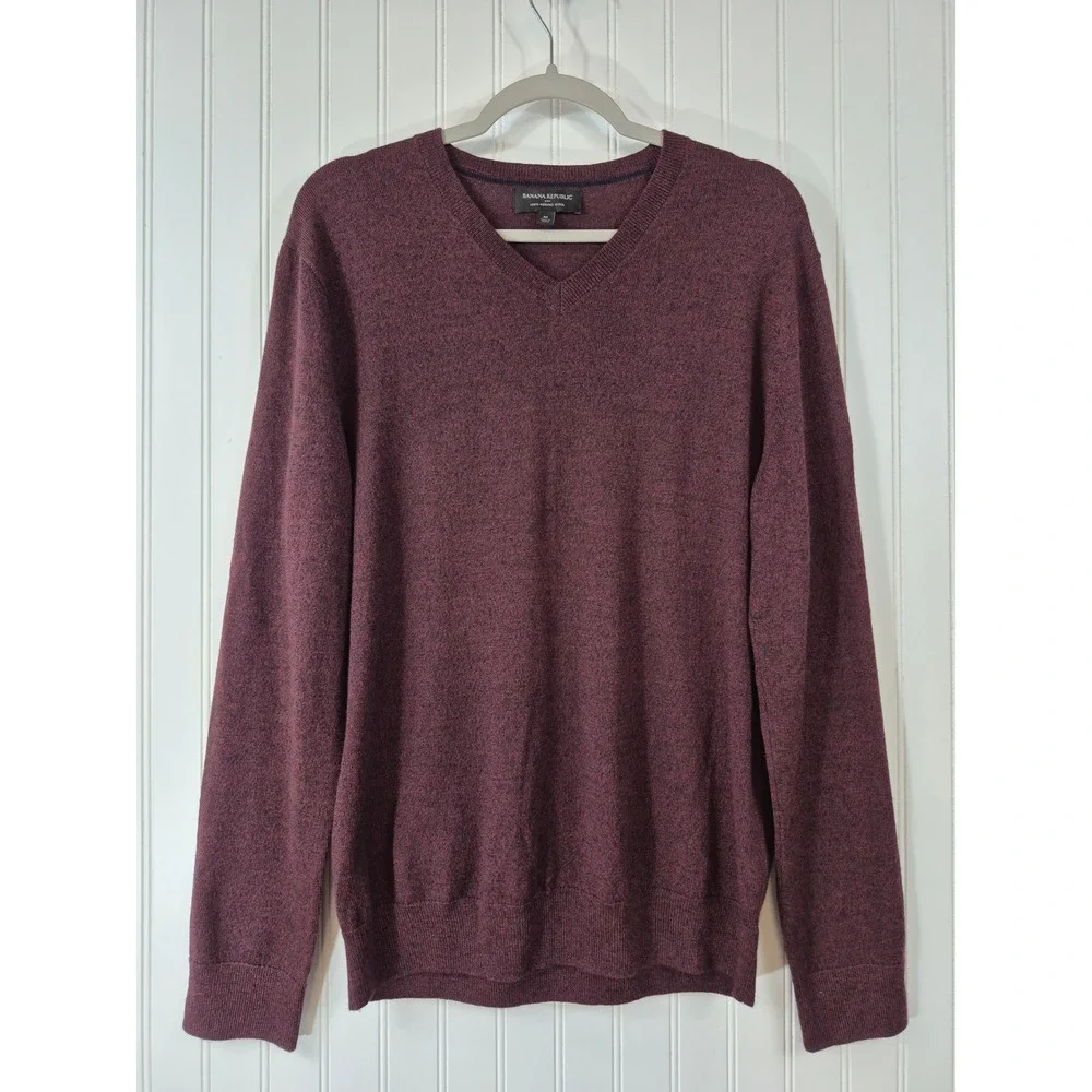 Banana Republic Mens V-Neck Sweater Burgundy Heather 100% Merino Wool Medium